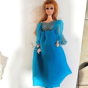 Vintage 1960 dolls H17